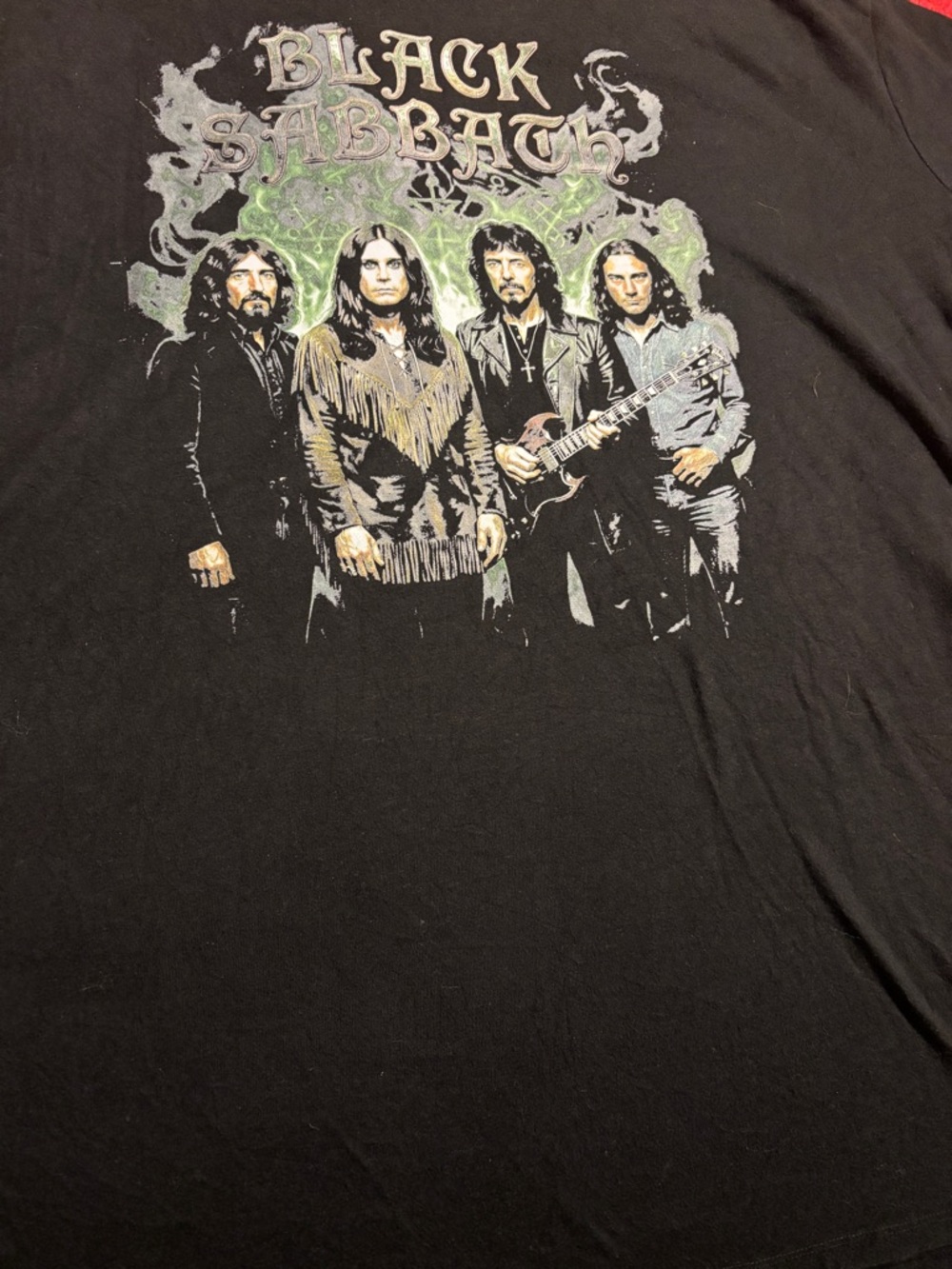 Black Sabbath Men’s Black Graphic Band T-Shirt . Vintage Rare size XXL